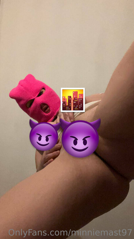 Naakte gelekte OnlyFans-foto van Minniemast97