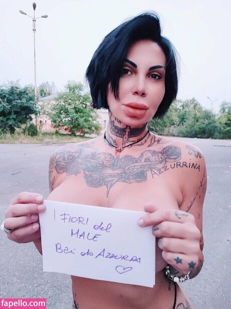 Naakte gelekte OnlyFans-foto van Azzurra Merlo