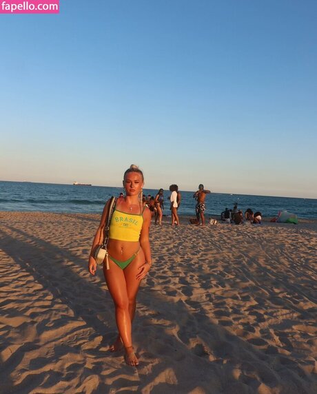 Naken läckt OnlyFans-bild av Gracie Dyer
