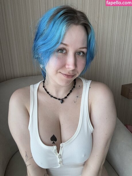 Bluemooncat