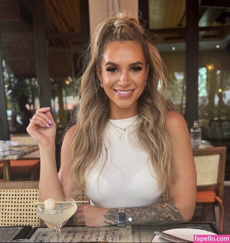 Naken läckt OnlyFans-bild av Andreea Lorincz
