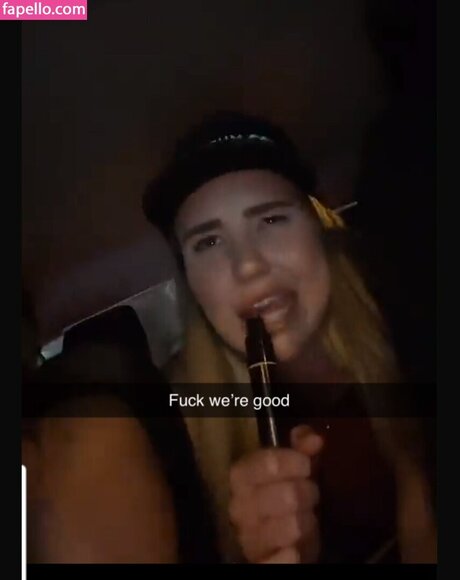 Naken läckt OnlyFans-bild av Pearl Farley