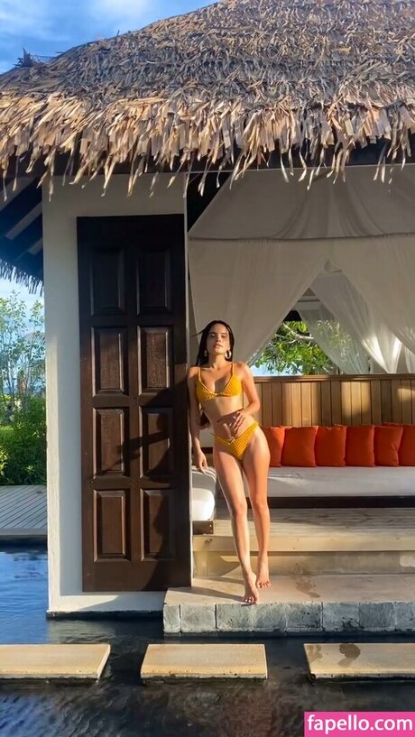 Alaston vuotanut OnlyFans-kuva Carol Macedo