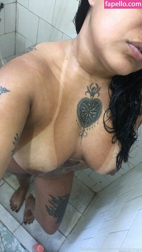 Foto desnuda filtrada de OnlyFans de Bettina Alvarenga