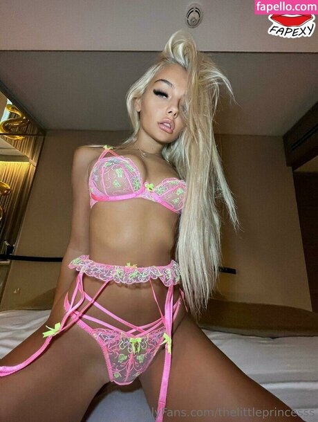 Naken läckt OnlyFans-bild av Thellttleprincesss