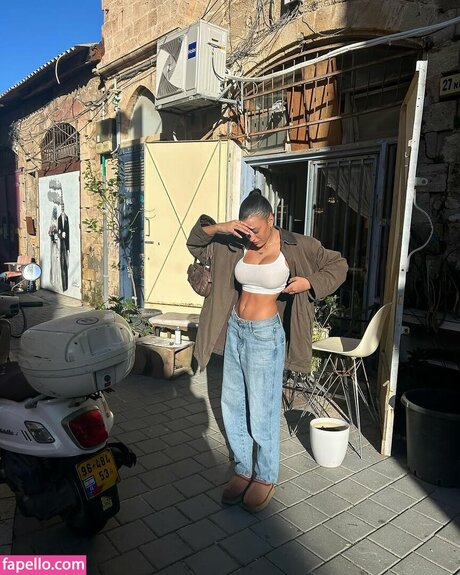 Naken läckt OnlyFans-bild av Liya Mizrahi