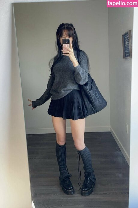 Naakte gelekte OnlyFans-foto van Kaerisake