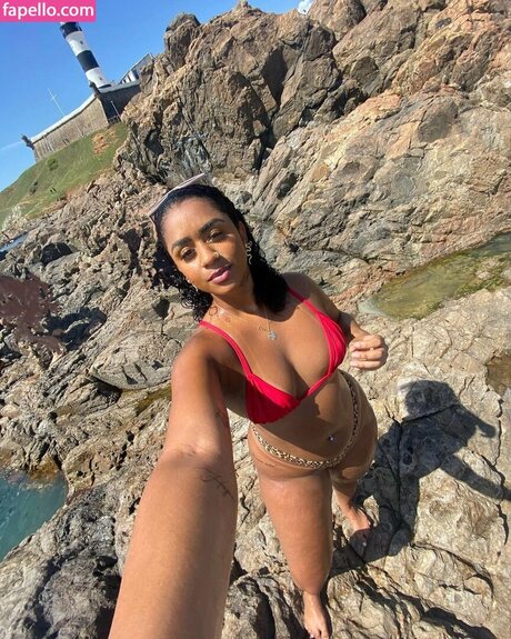 Naken läckt OnlyFans-bild av Ana Carla