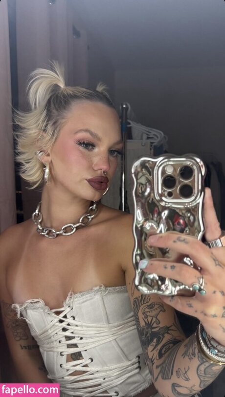 Обнаженная фотография утечки OnlyFans от Gtayy Stargirl