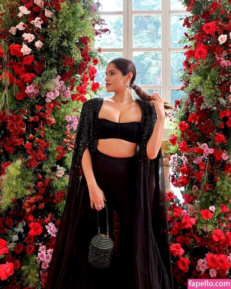 Naken läckt OnlyFans-bild av Meghna Kaur