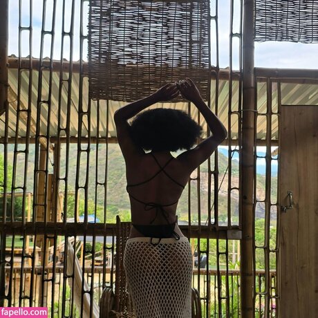 Naken läckt OnlyFans-bild av Jessica Nahomy