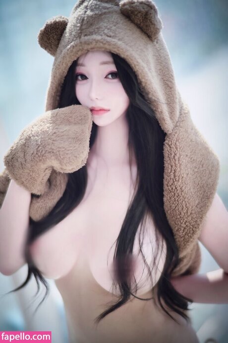 Naken läckt OnlyFans-bild av Seolhwa Yoon