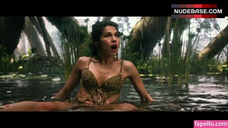 Alaston vuotanut OnlyFans-kuva Elodie Yung