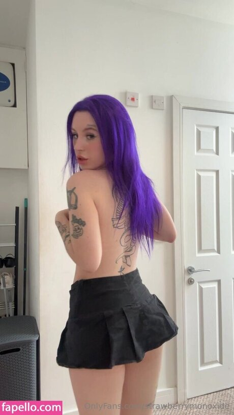 Foto nua vazada do OnlyFans de Strawberry Monoxide