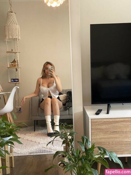 Naakte gelekte OnlyFans-foto van Cartaloupes