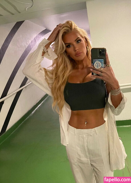 Naken läckt OnlyFans-bild av Jessa Hinton