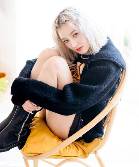 Naken läckt OnlyFans-bild av Nancy Momoland