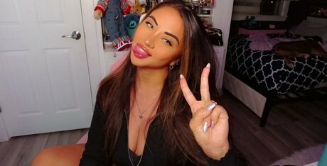 Naken läckt OnlyFans-bild av Selenalenaxo