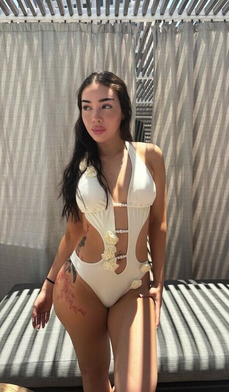 Обнаженная фотография утечки OnlyFans от Julbellaa
