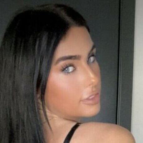 Naken läckt OnlyFans-bild av Winter Claire