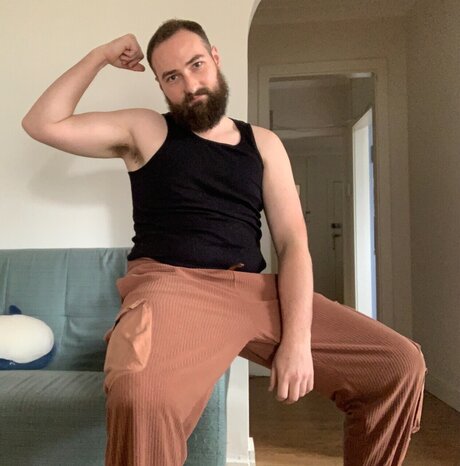 Naken läckt OnlyFans-bild av Boi 