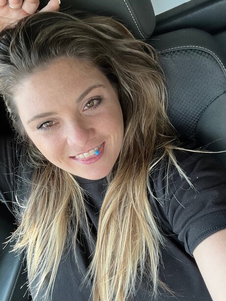 Naken läckt OnlyFans-bild av Trinity Marie Love