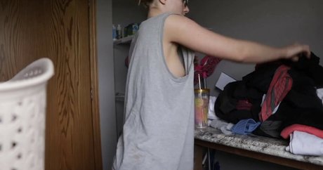 Naakte gelekte OnlyFans-foto van Esther Perepechkin