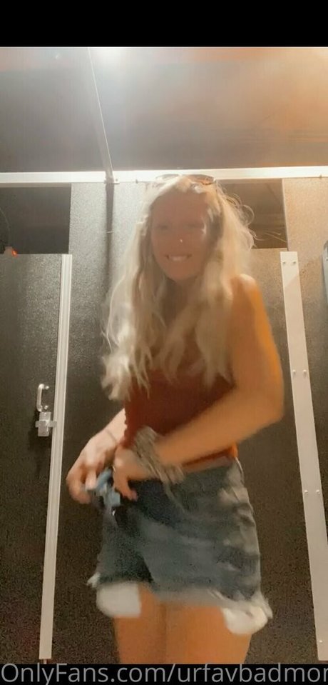Urfavbadmom20