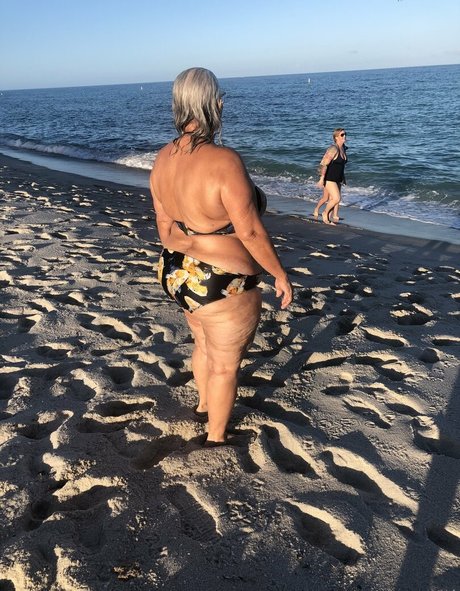Thebumbumbaroness