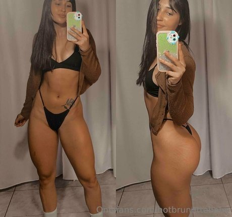 Naken lekkede OnlyFans-bilde av Hotbrunettebabe