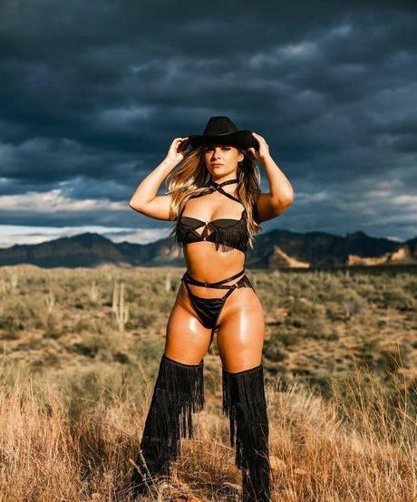 Naken läckt OnlyFans-bild av Faithmarone