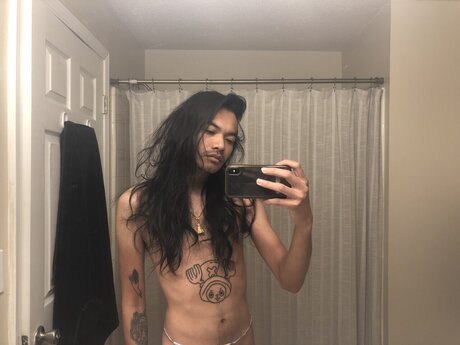 Обнаженная фотография утечки OnlyFans от Sov