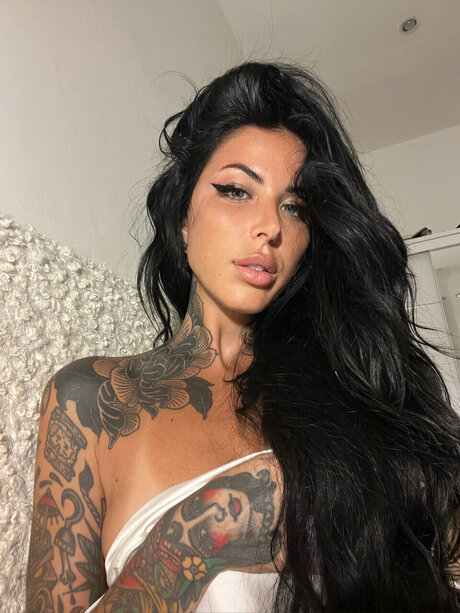 Naken läckt OnlyFans-bild av  Magik Sparx