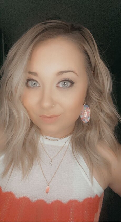 Обнаженная фотография утечки OnlyFans от Savvy24