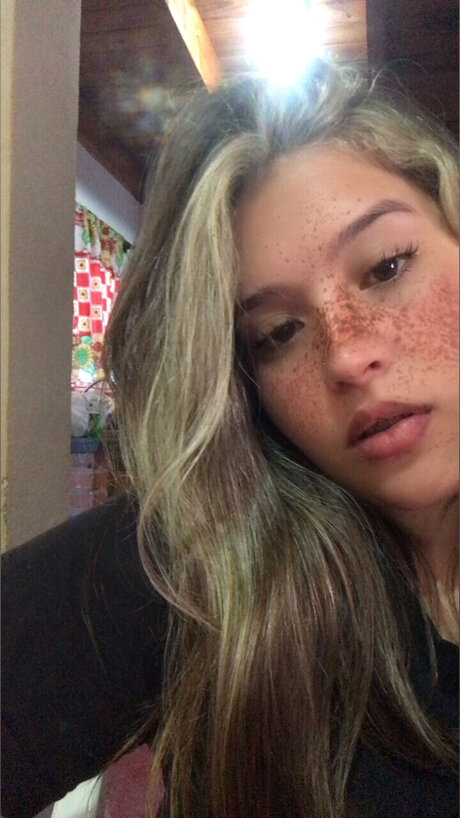 Mari Green Curvy