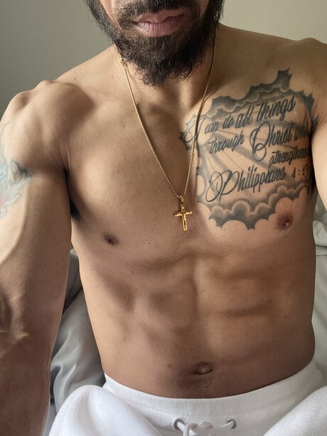 Naken läckt OnlyFans-bild av Freshjr22