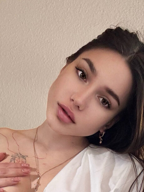Naken läckt OnlyFans-bild av Monika