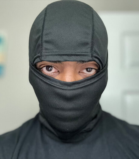 Обнаженная фотография утечки OnlyFans от Masked Fit God