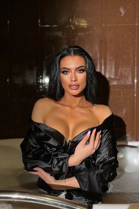 Alaston vuotanut OnlyFans-kuva Patricia Giorgiana