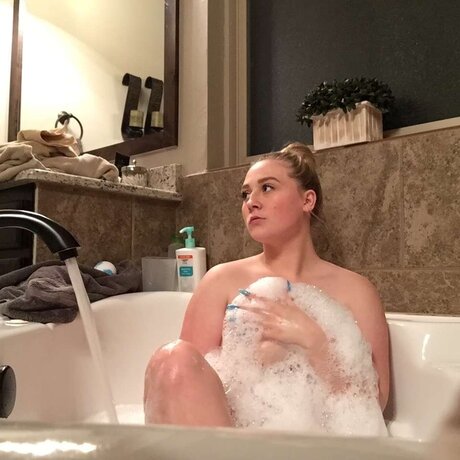 Naken läckt OnlyFans-bild av Catmomma20