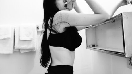 Обнаженная фотография утечки OnlyFans от Mm