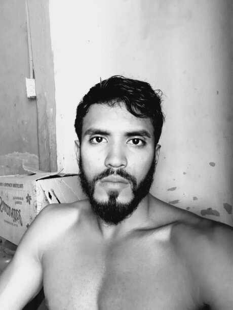 Обнаженная фотография утечки OnlyFans от Josue Zg