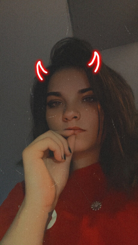 Bustyhoney19