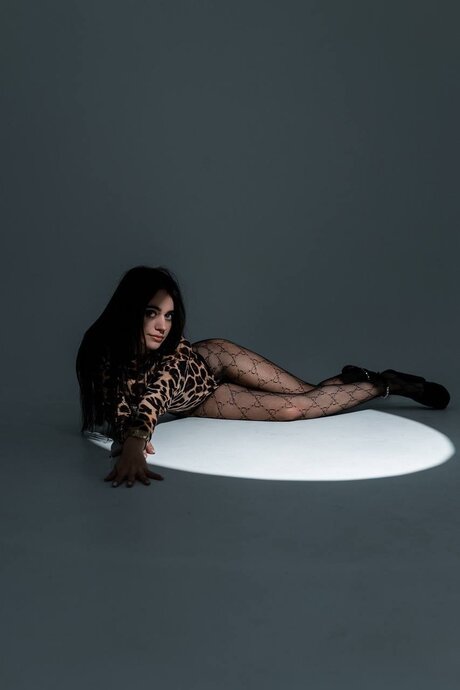 Naken läckt OnlyFans-bild av  