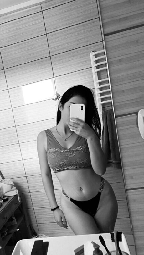 Alaston vuotanut OnlyFans-kuva Nastia