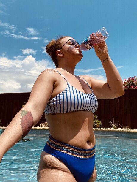 Alaston vuotanut OnlyFans-kuva Co