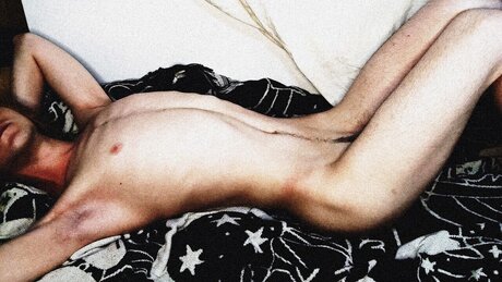 Naakte gelekte OnlyFans-foto van Dmitry