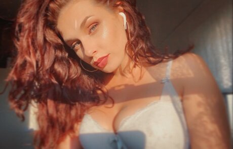 Alaston vuotanut OnlyFans-kuva Judy