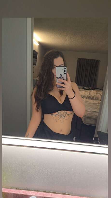 Alaston vuotanut OnlyFans-kuva Tiffany Davis