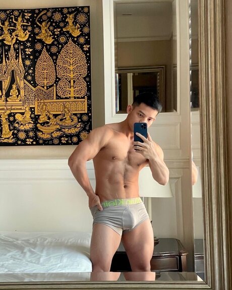 Обнаженная фотография утечки OnlyFans от Winson Champa